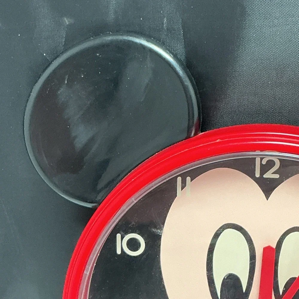 Walt Disney Mickey Mouse quartz wall clock-Lorus Tochigi Tokei Co.-Red-working‎